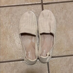 Clarks Women's Light Beige Slip-On Loafers